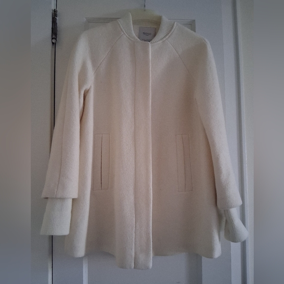 Zara Jackets & Blazers - Zara Trafaluc Coat